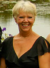 click to go to debbie homewood's artist bio